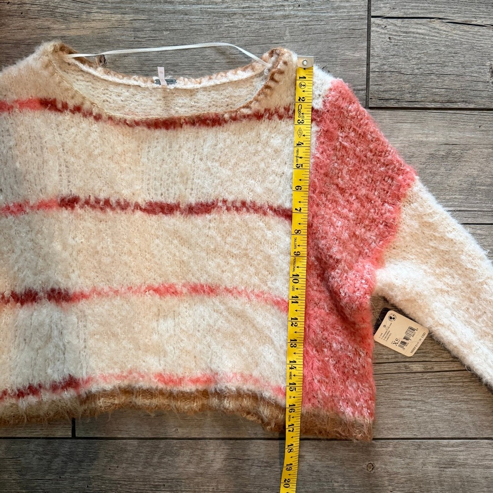 Free People Champagne Dream Comb Fuzzy Striped Cropped Sweater XS OB1530920 - Picture 7 of 8